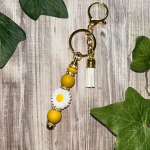 Gold and Yellow Daisy Keychain